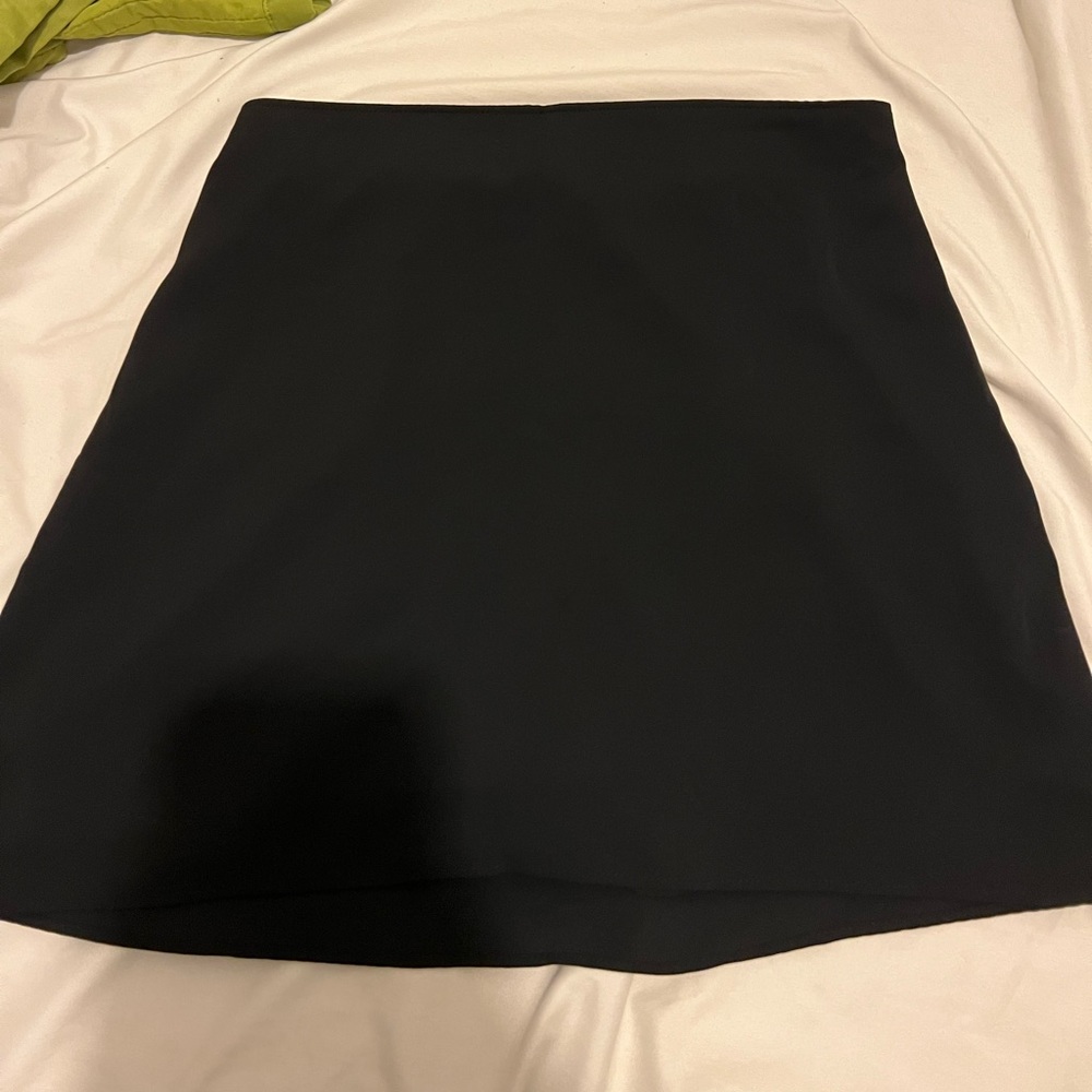 Abercrombie Black Slinky Satin Mini Skort (US Small) NWT
